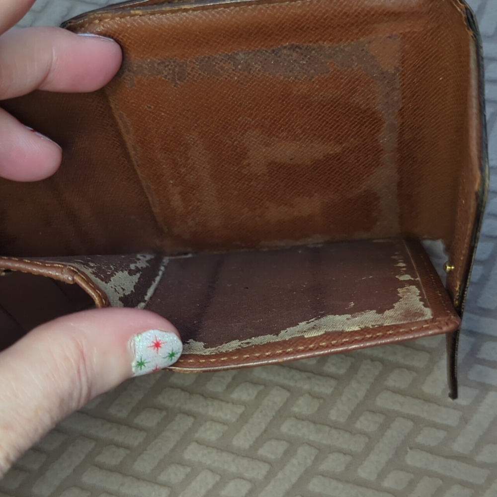 Louis Vuitton Compact Monogram Wallet - Picture 12 of 12
